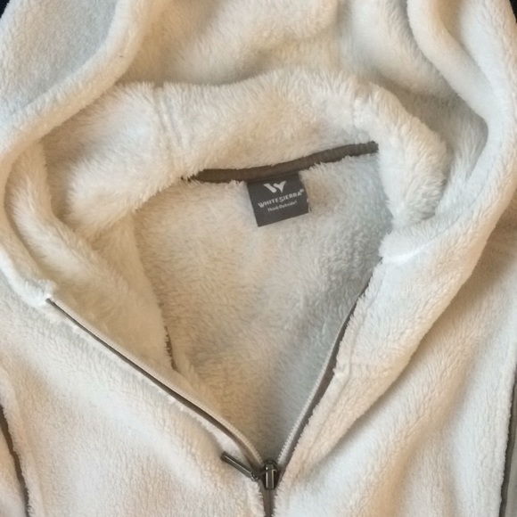 Furry jacket - Picture 5 of 6